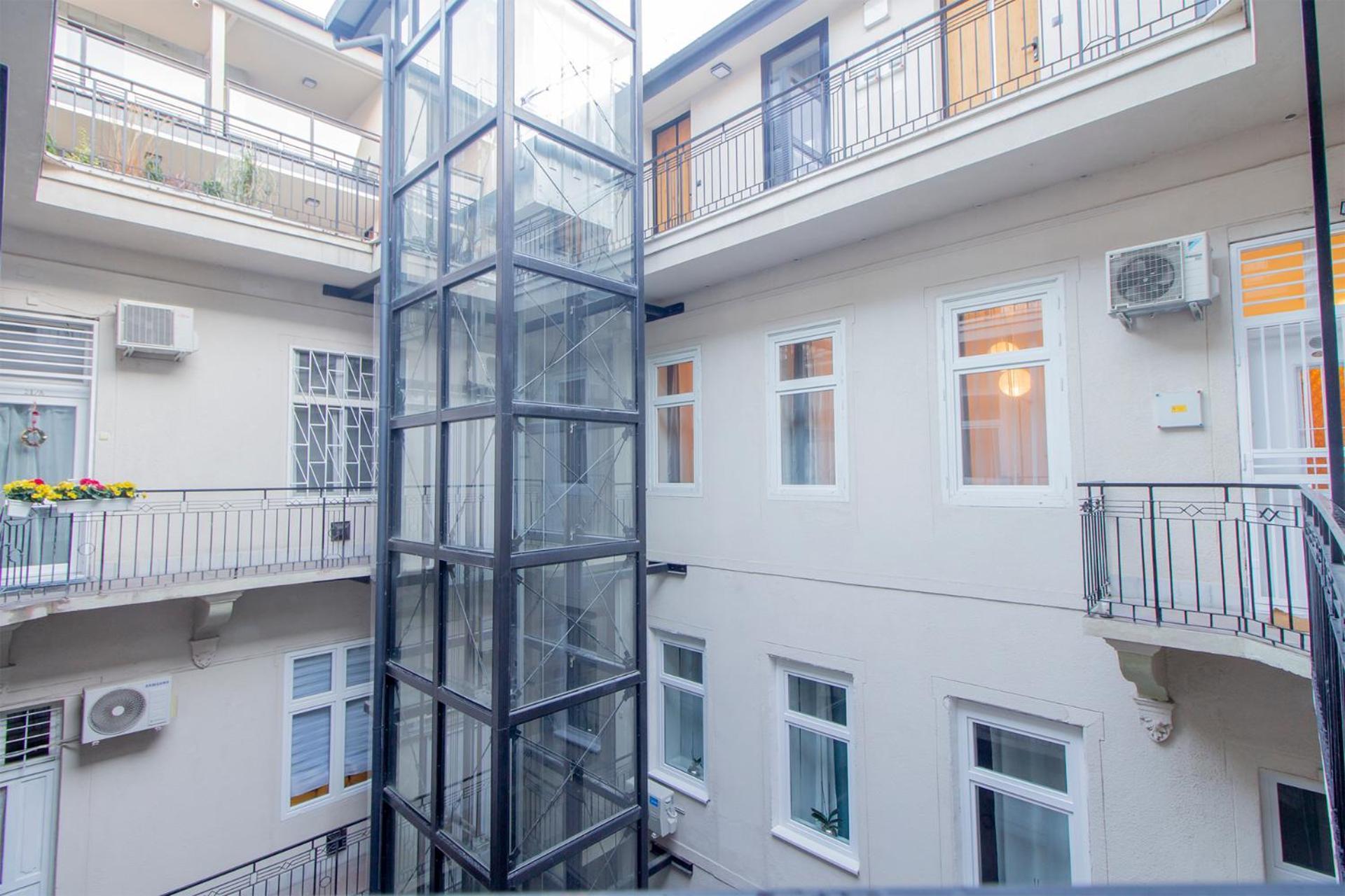 Kalvin 2Bdr Apartment With Ac Budapest Exterior photo